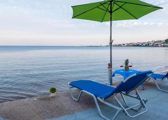 Makarounis Thea Ii *